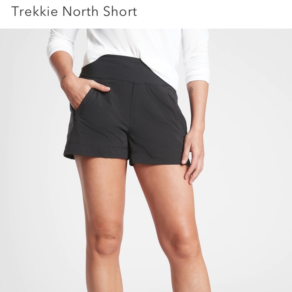 Athleta black Trekkie north short